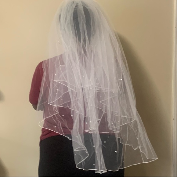 Asymmetrical rhinestone studded white sheer wedding veal, EUC - Picture 4 of 7